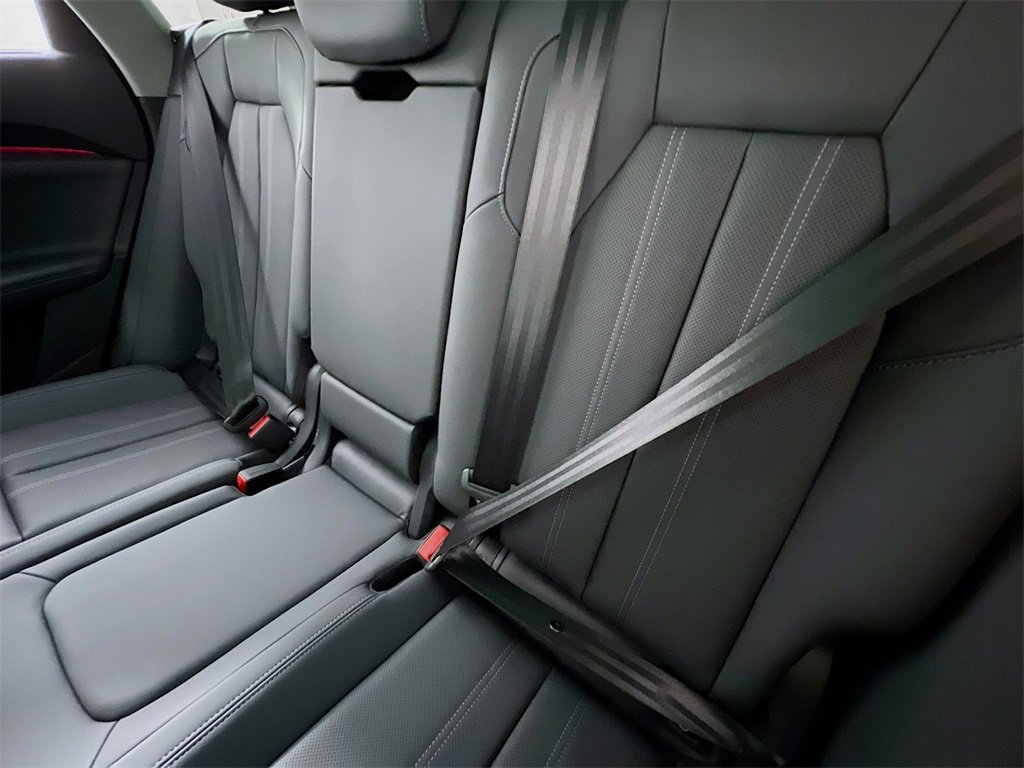 New 2025 Audi Q5 Premium Plus image 22