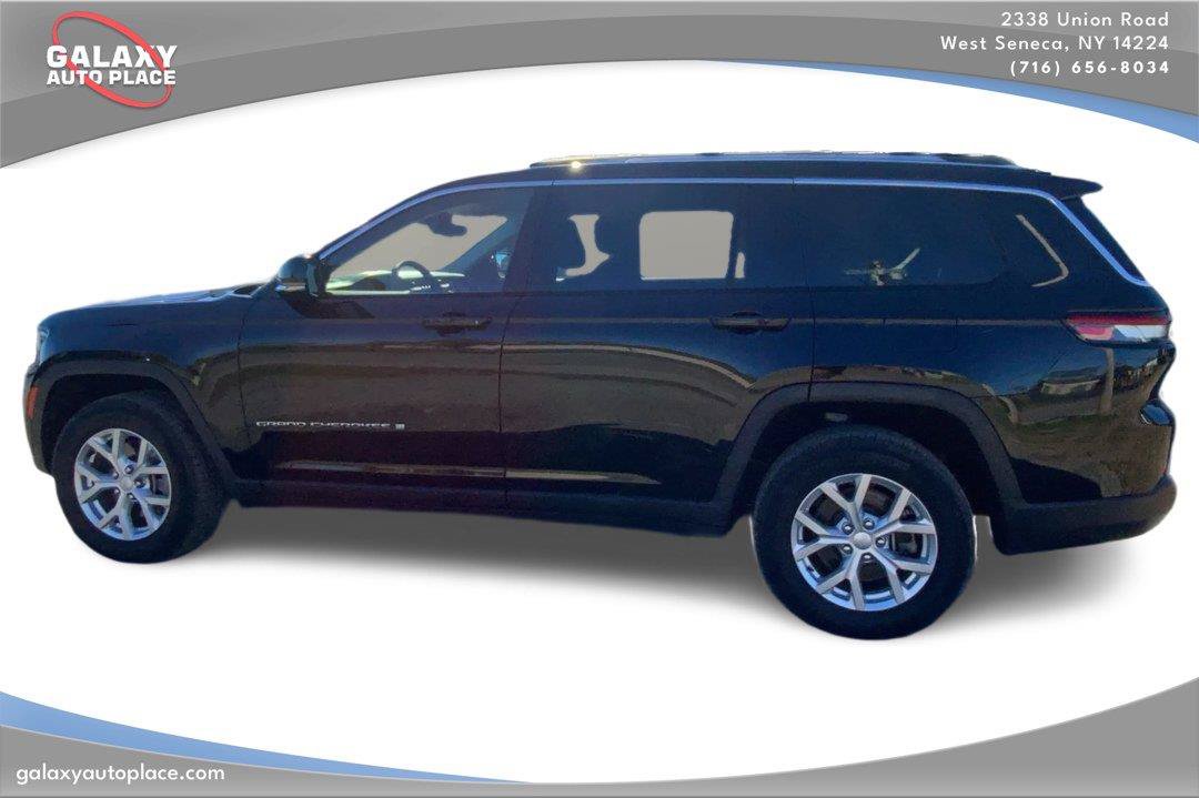 Used 2024 Jeep Grand Cherokee L Limited AWD/4WD image 8