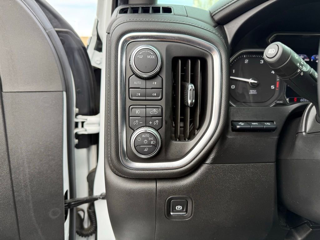 Used 2020 GMC Sierra 3500 Denali w/ Denali Ultimate Package AWD/4WD image 15