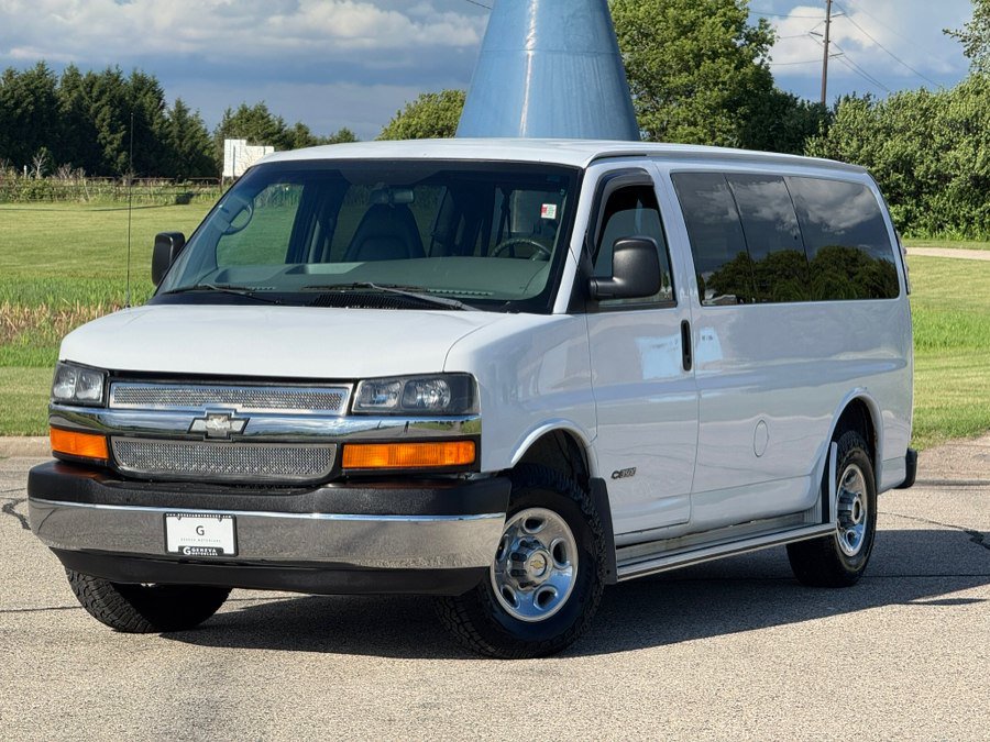 Used 2005 Chevrolet Express 3500 Passenger w/ LS Preferred Equipment Group