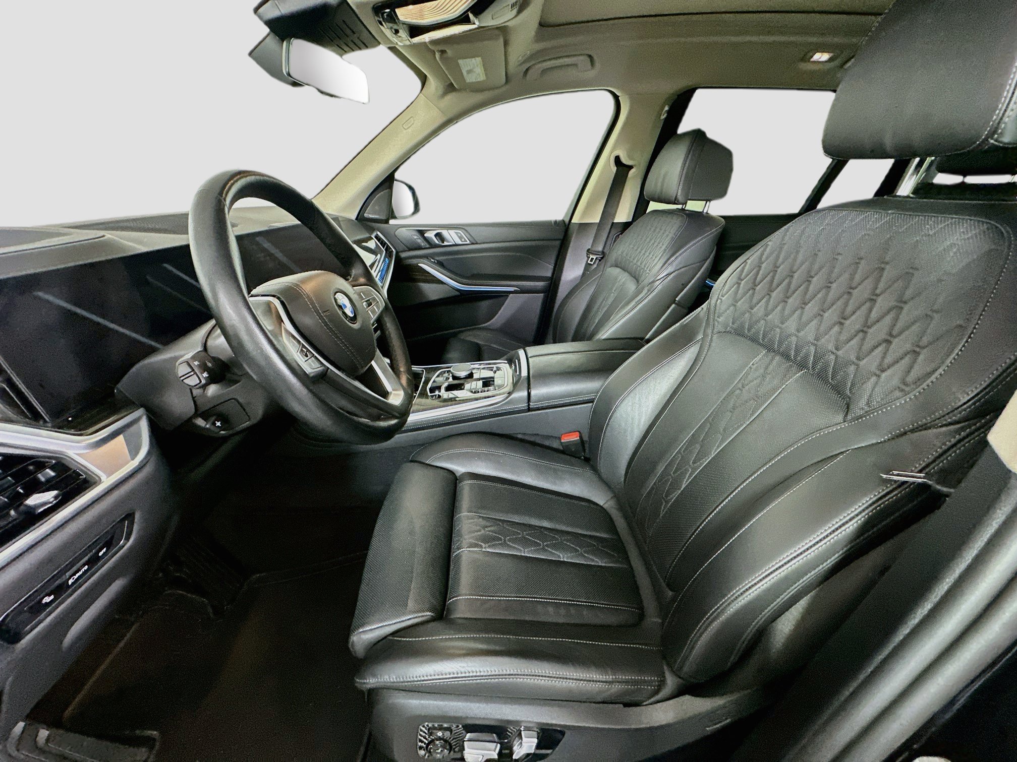 Used 2025 BMW X7 xDrive40i AWD/4WD image 13