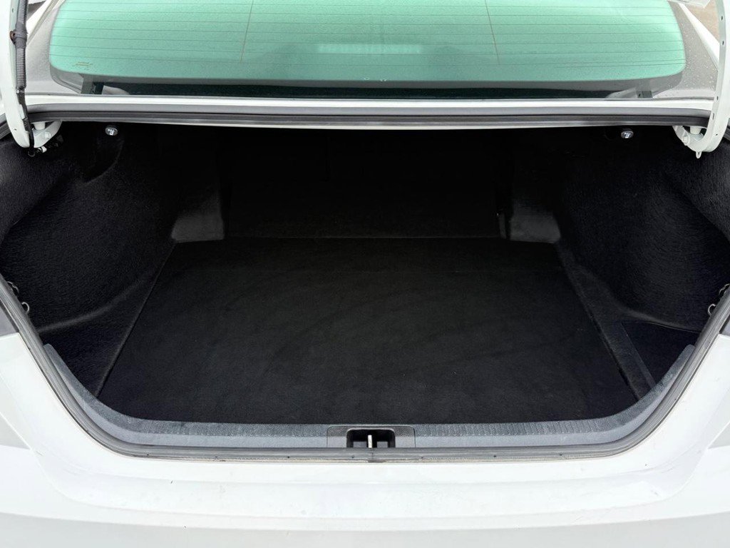 Certified 2025 Toyota Camry LE image 4