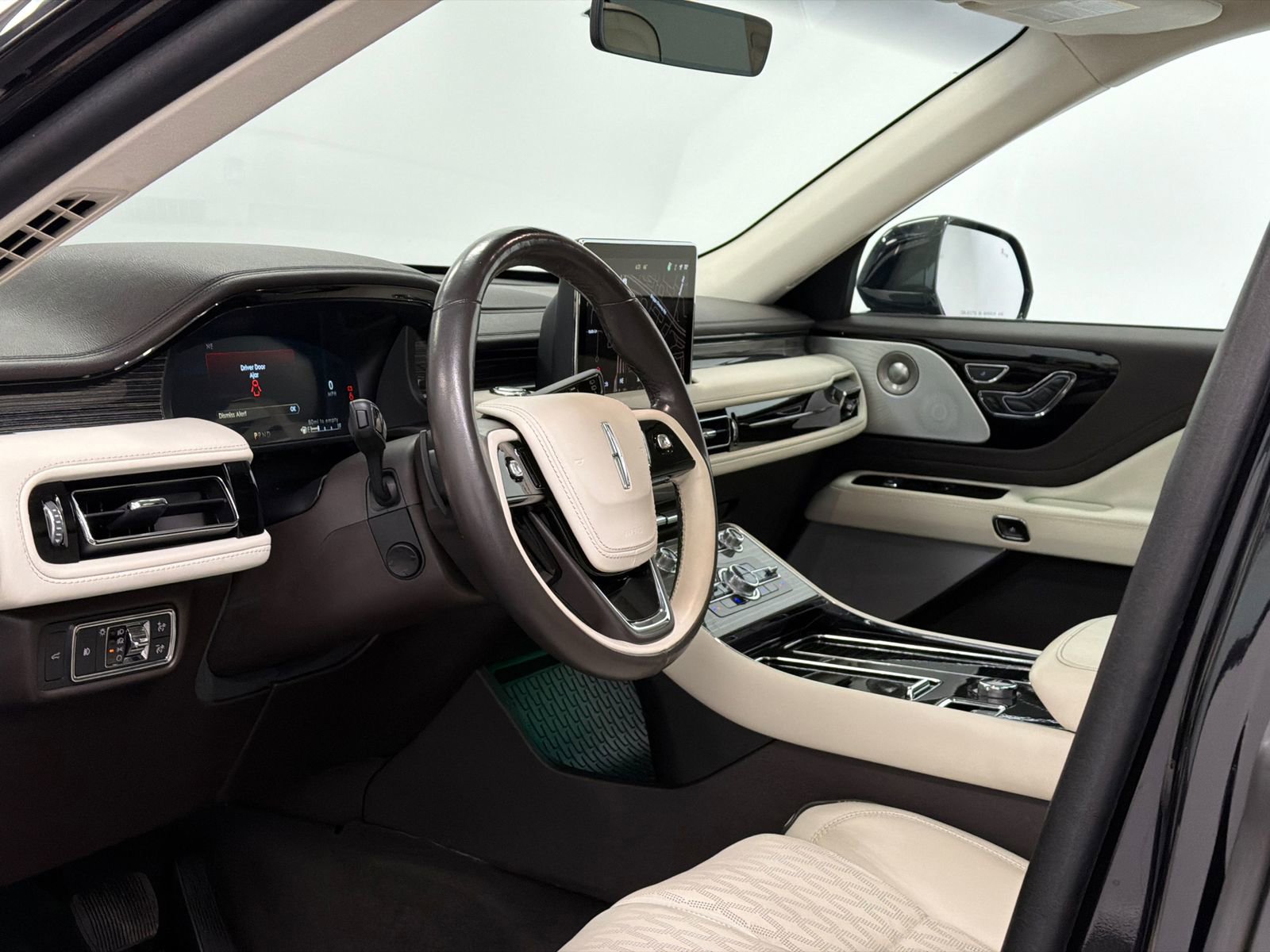 Used 2023 Lincoln Aviator Black Label image 14