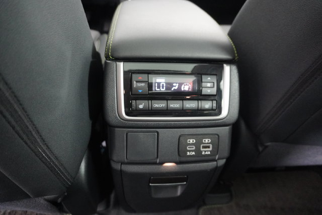 Certified 2024 Subaru Ascent Onyx Edition Limited AWD/4WD image 33