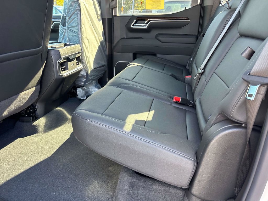 New 2026 GMC Sierra 1500 Elevation w/ Elevation Premium Package AWD/4WD image 9