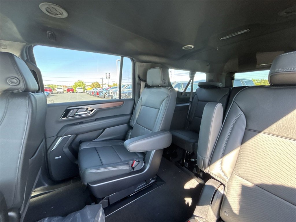 New 2026 GMC Yukon XL Denali image 12