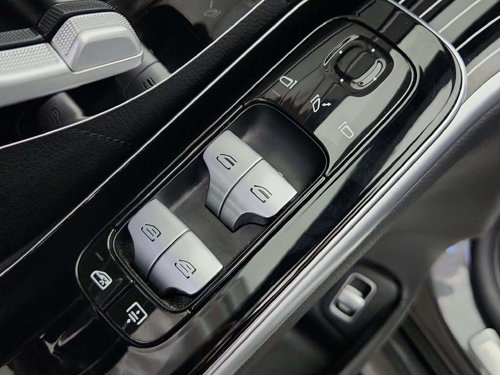 Used 2021 Mercedes-Benz S 580 4MATIC Sedan image 24
