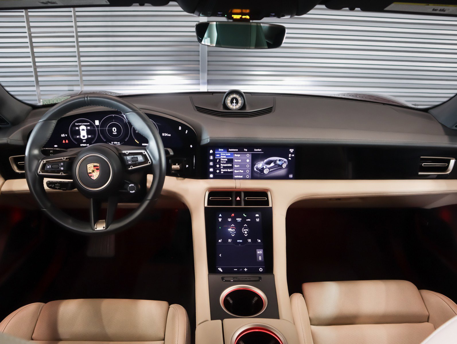 Used 2022 Porsche Taycan image 12