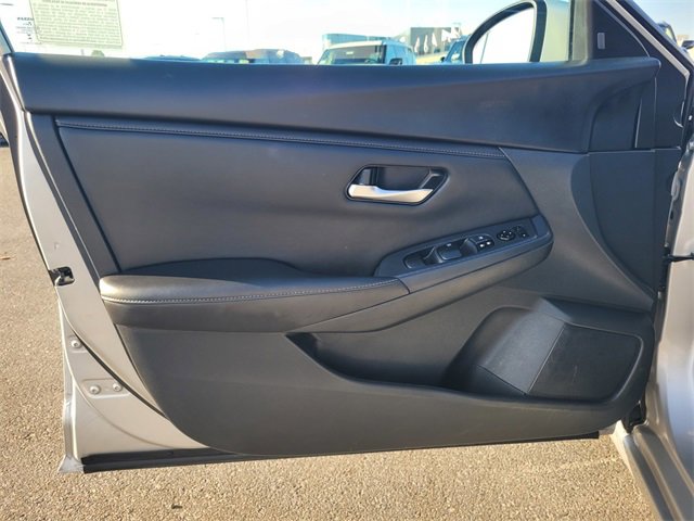 Used 2023 Nissan Sentra SV image 18