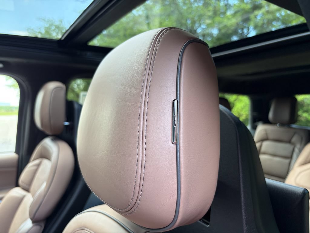 New 2027 Lincoln Navigator Black Label AWD/4WD image 13