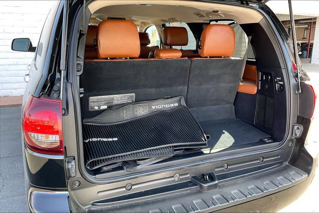 Used 2019 Toyota Sequoia Platinum AWD/4WD image 34