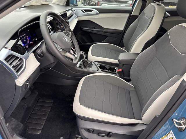 New 2026 Volkswagen Taos SE image 35
