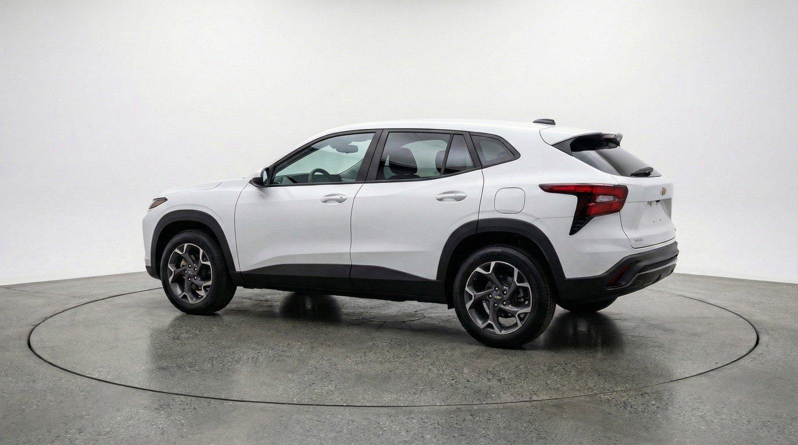 Used 2025 Chevrolet Trax LT w/ LT Convenience Package FWD image 6