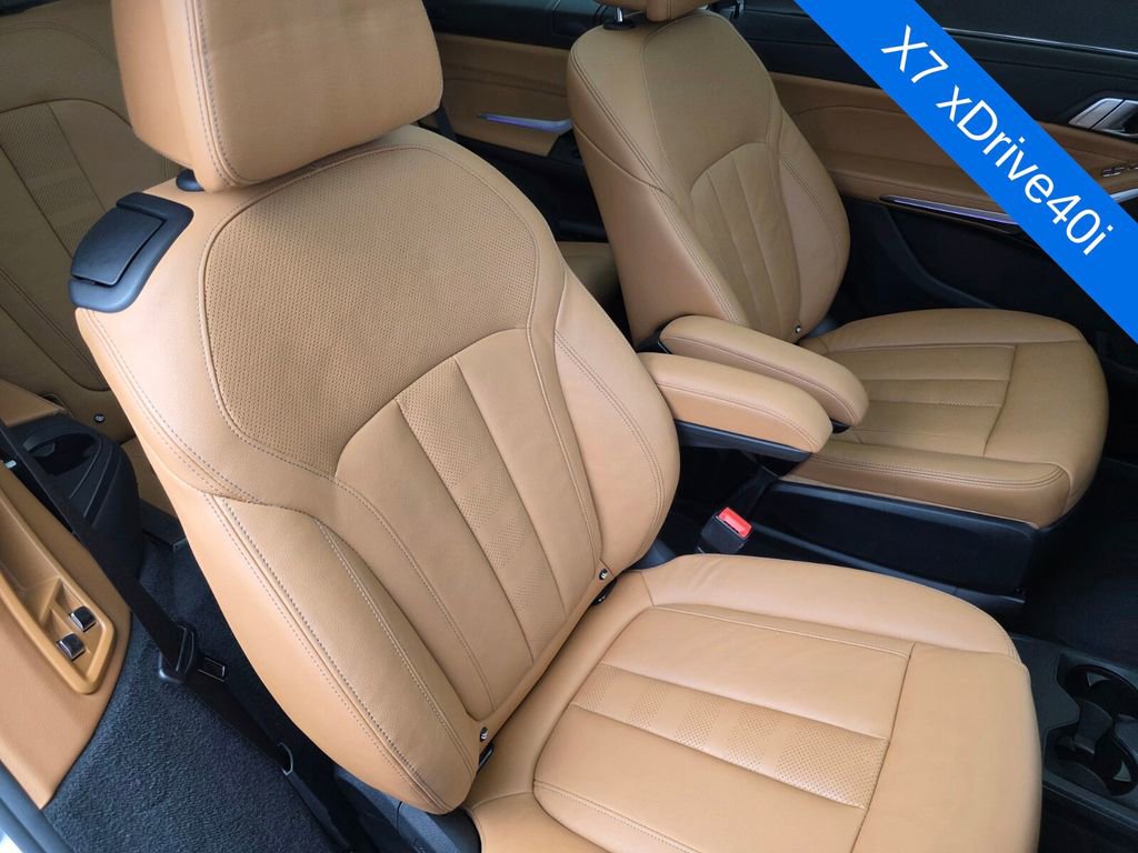 Used 2022 BMW X7 xDrive40i w/ Premium Package image 29