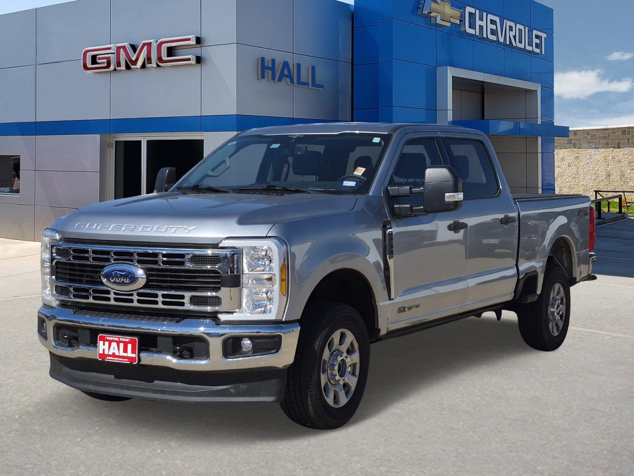 Used 2023 Ford F250 XLT image 3