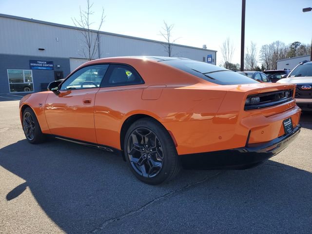 New 2025 Dodge Charger Daytona R/T w/ Sun & Sound Package image 4