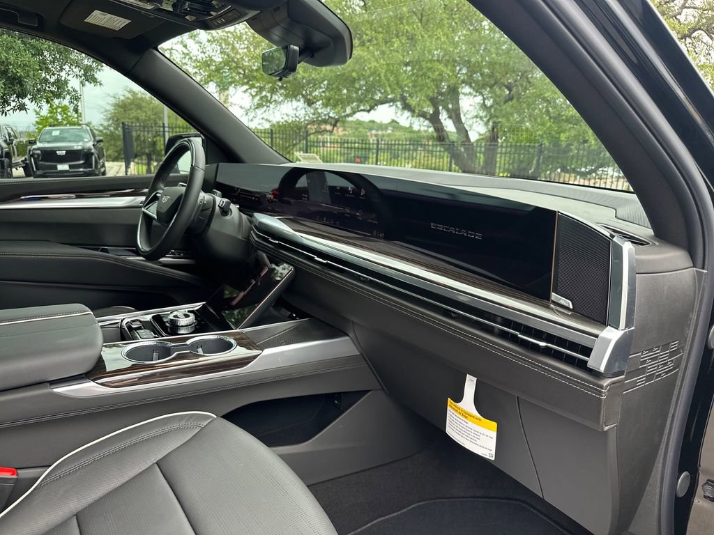 New 2026 Cadillac Escalade ESV Luxury AWD/4WD image 42