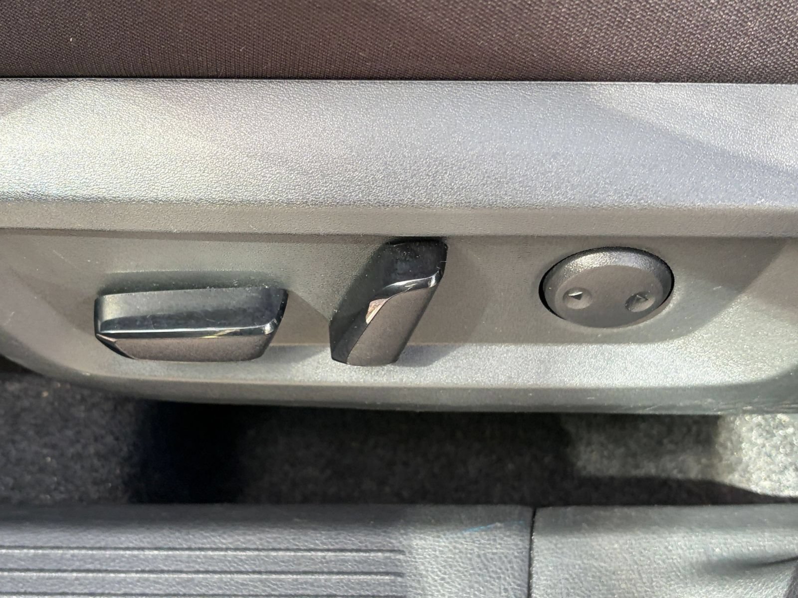 Used 2026 Nissan Rogue SV AWD/4WD image 22