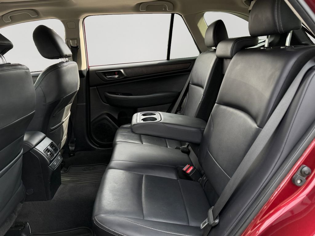 Used 2017 Subaru Outback 3.6R Limited image 11