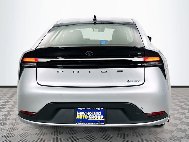 New 2026 Toyota Prius Plug-In Hybrid image 5
