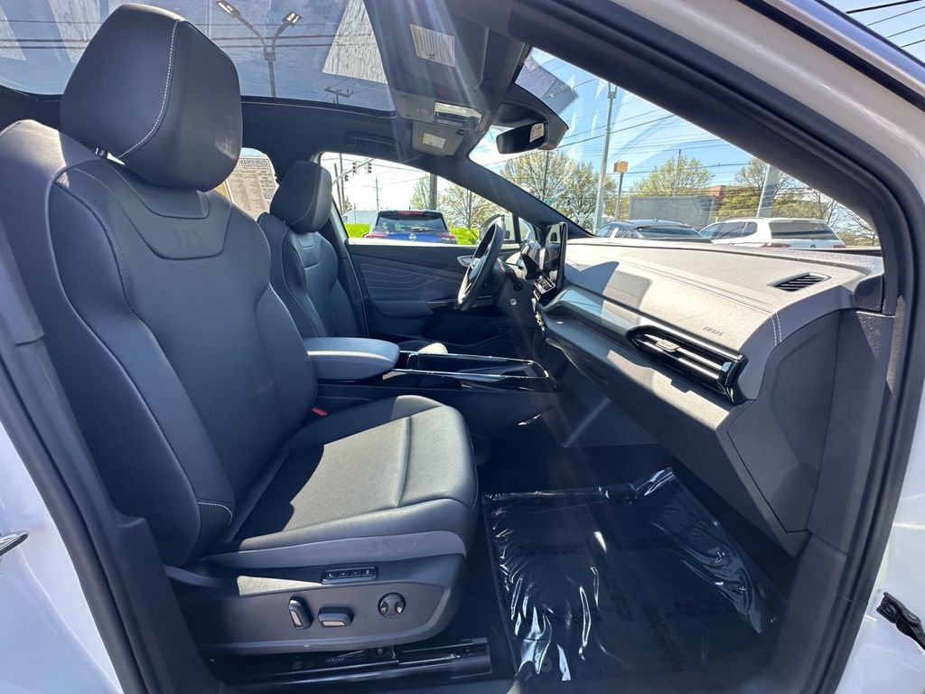 Used 2023 Volkswagen ID.4 Pro S Plus AWD/4WD image 28