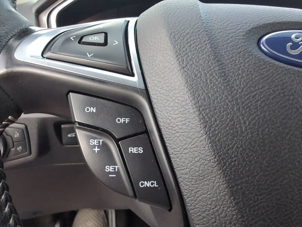 Used 2019 Ford Fusion SE w/ Equipment Group 151A FWD image 15