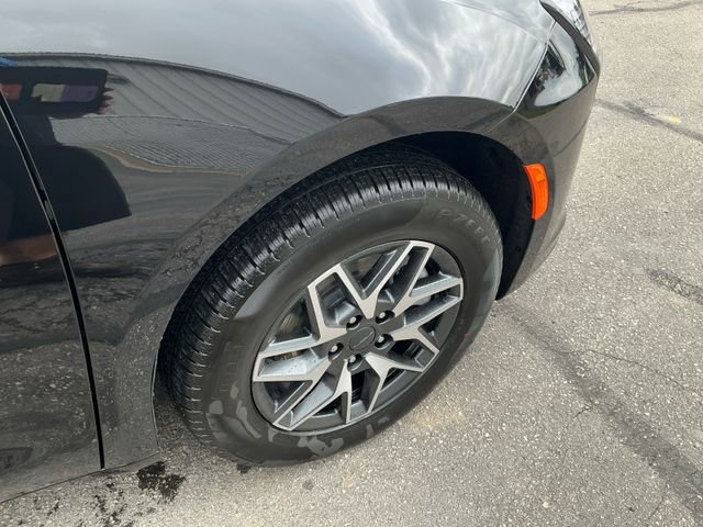 New 2027 Chrysler Pacifica Limited AWD/4WD image 17