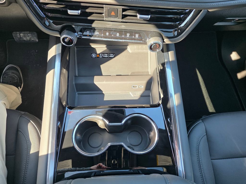 New 2026 Chevrolet Tahoe Z71 w/ Z71 Off-Road Package image 21