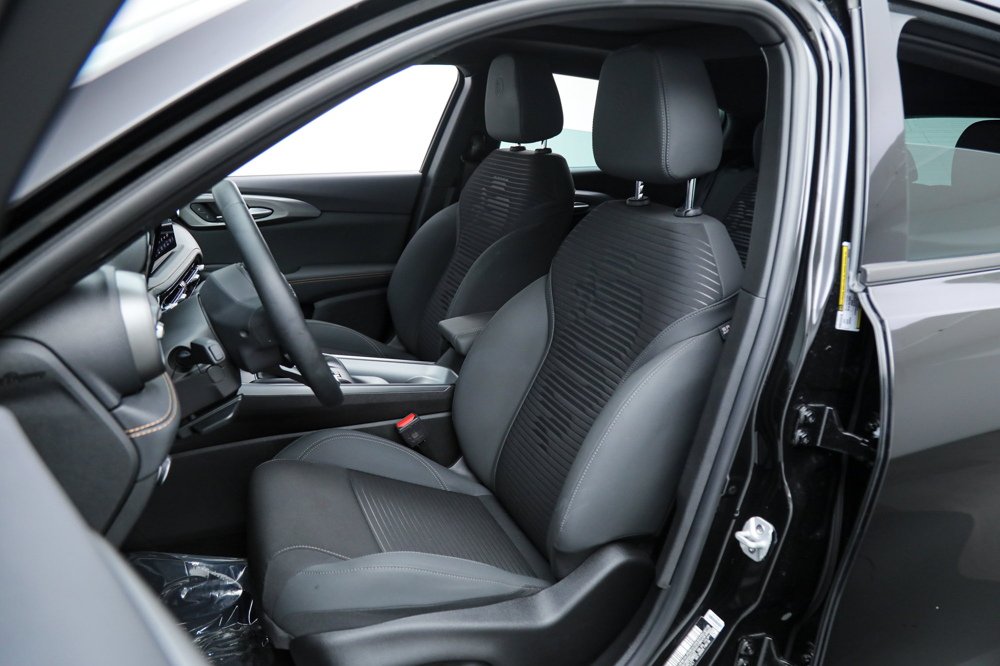 New 2025 Alfa Romeo Tonale AWD/4WD image 16