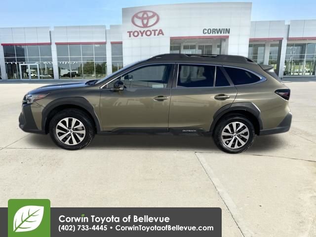 Used 2025 Subaru Outback Premium image 2