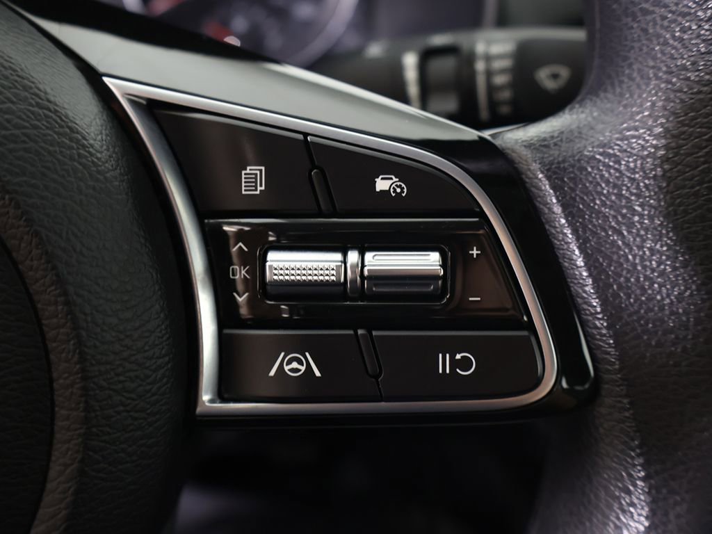 Used 2023 Kia Forte LXS w/ LXS Technology Package image 38