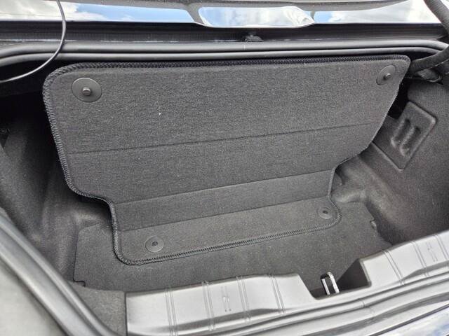 Used 2020 Chevrolet Camaro LT RWD image 15