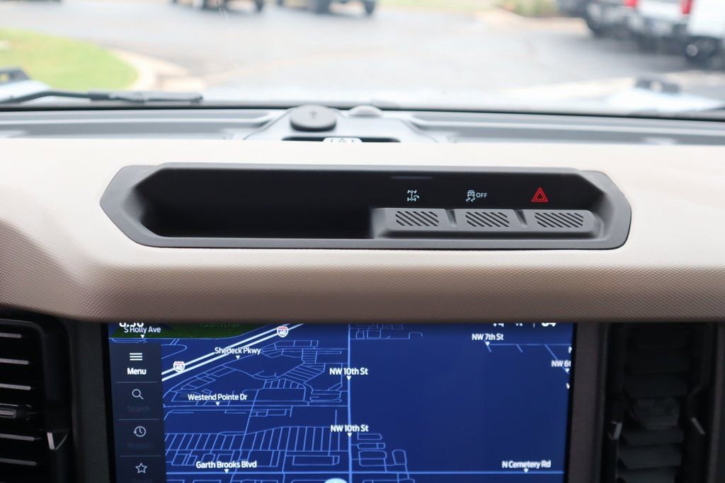 New 2025 Ford Bronco Big Bend image 8