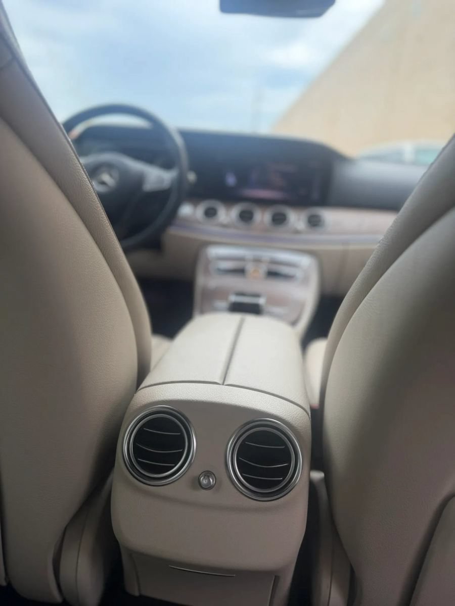 Used 2018 Mercedes-Benz E 300 w/ Premium 2 Package (Q02) image 9