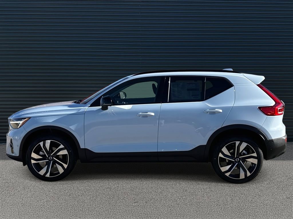 New 2026 Volvo XC40 B5 Ultra w/ Climate Package AWD/4WD image 8