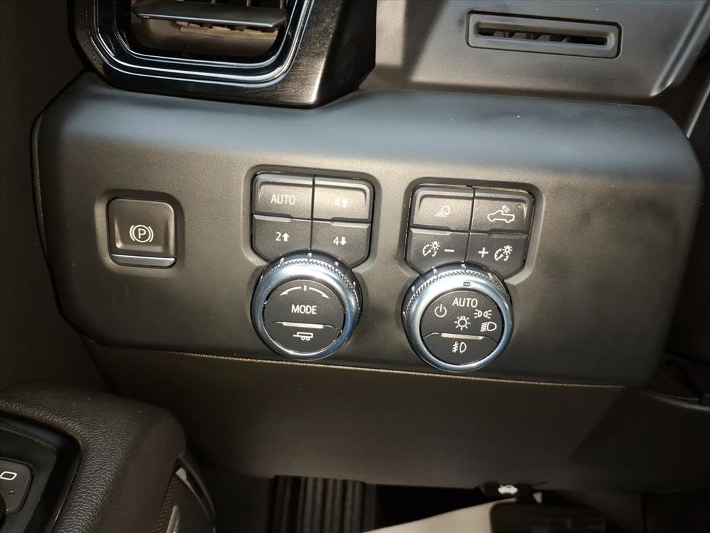 Used 2023 GMC Sierra 1500 AT4 w/ AT4 Premium Package image 24