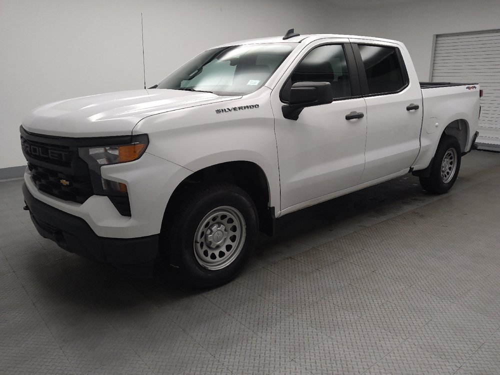 Used 2022 Chevrolet Silverado 1500 W/T w/ WT Value Package AWD/4WD image 2
