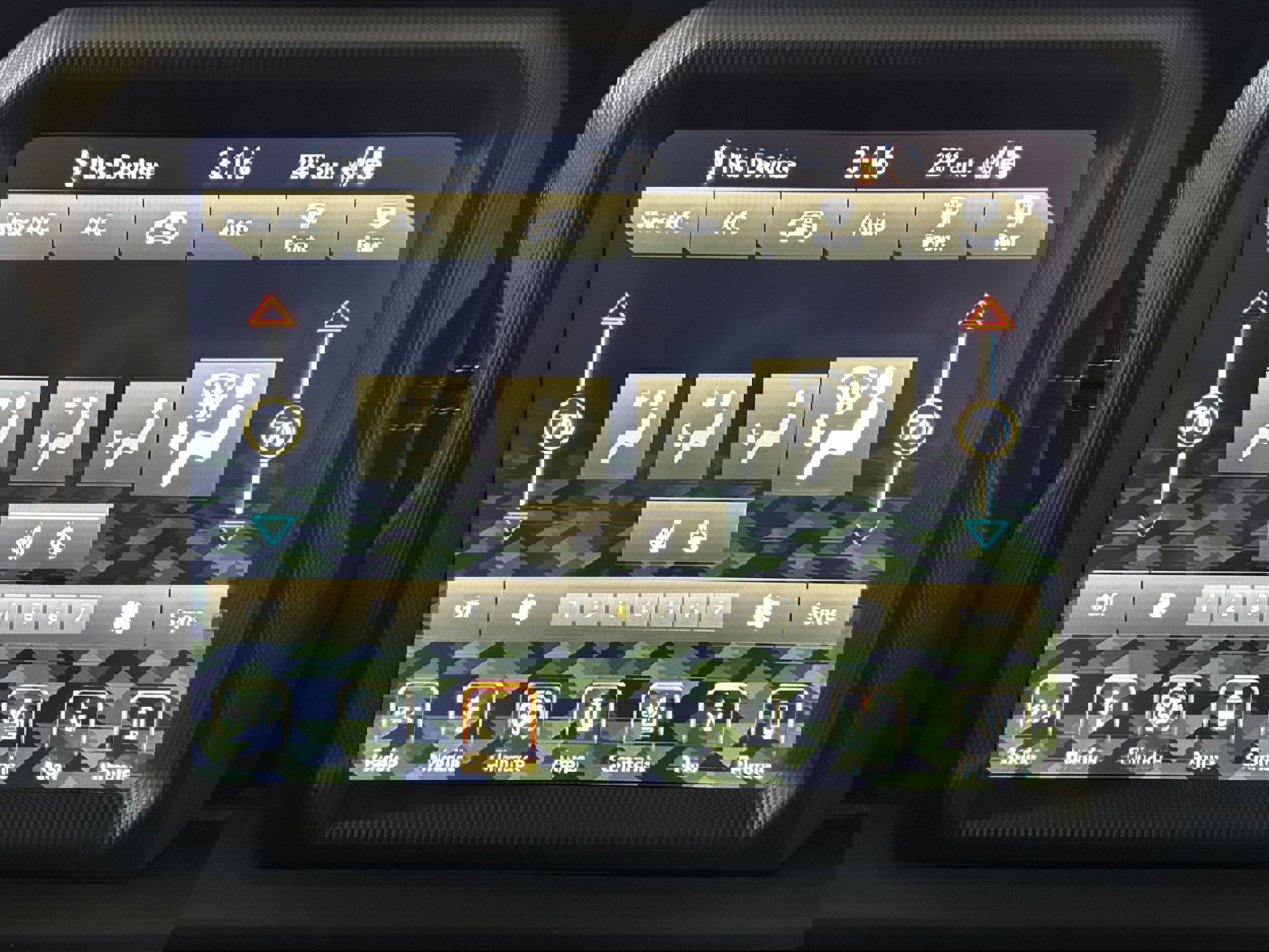 Used 2019 Jeep Wrangler Unlimited Sahara w/ Uconnect 4C Nav & Sound Group image 7