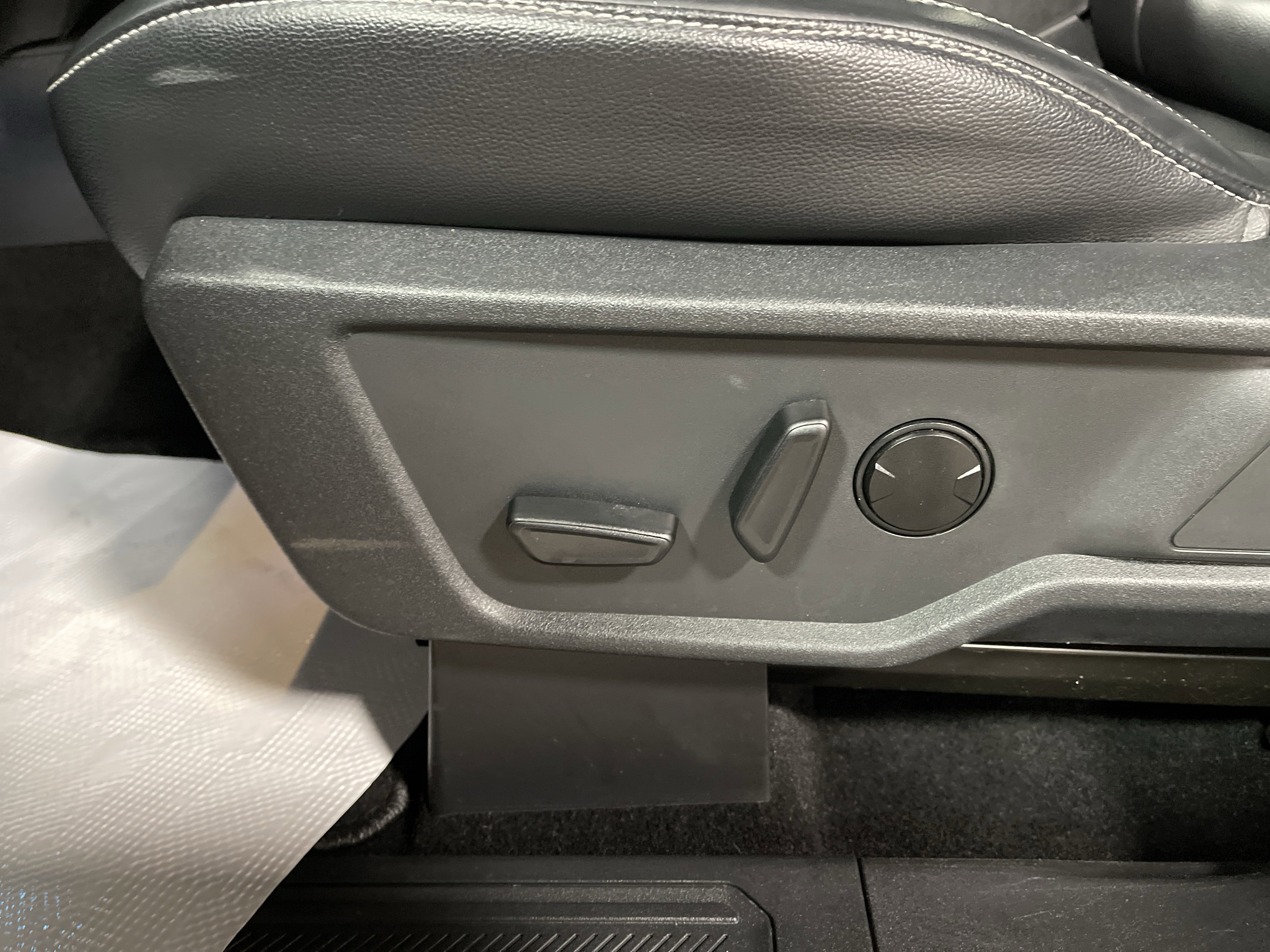 Used 2025 Ford Bronco Outer Banks image 10