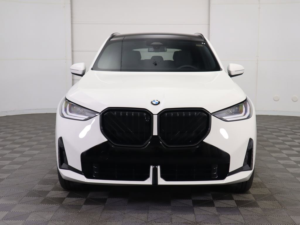 Used 2025 BMW X3 xDrive30i w/ Premium Package image 3