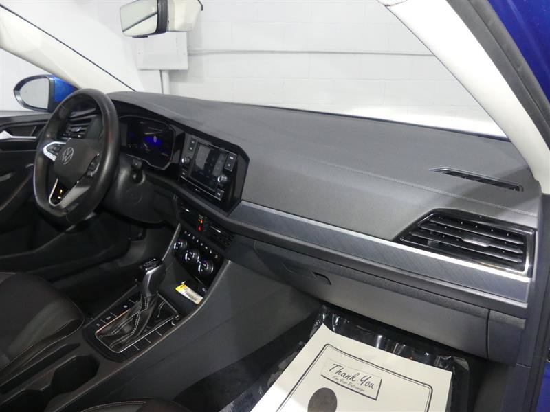 Used 2024 Volkswagen Jetta SE FWD image 24