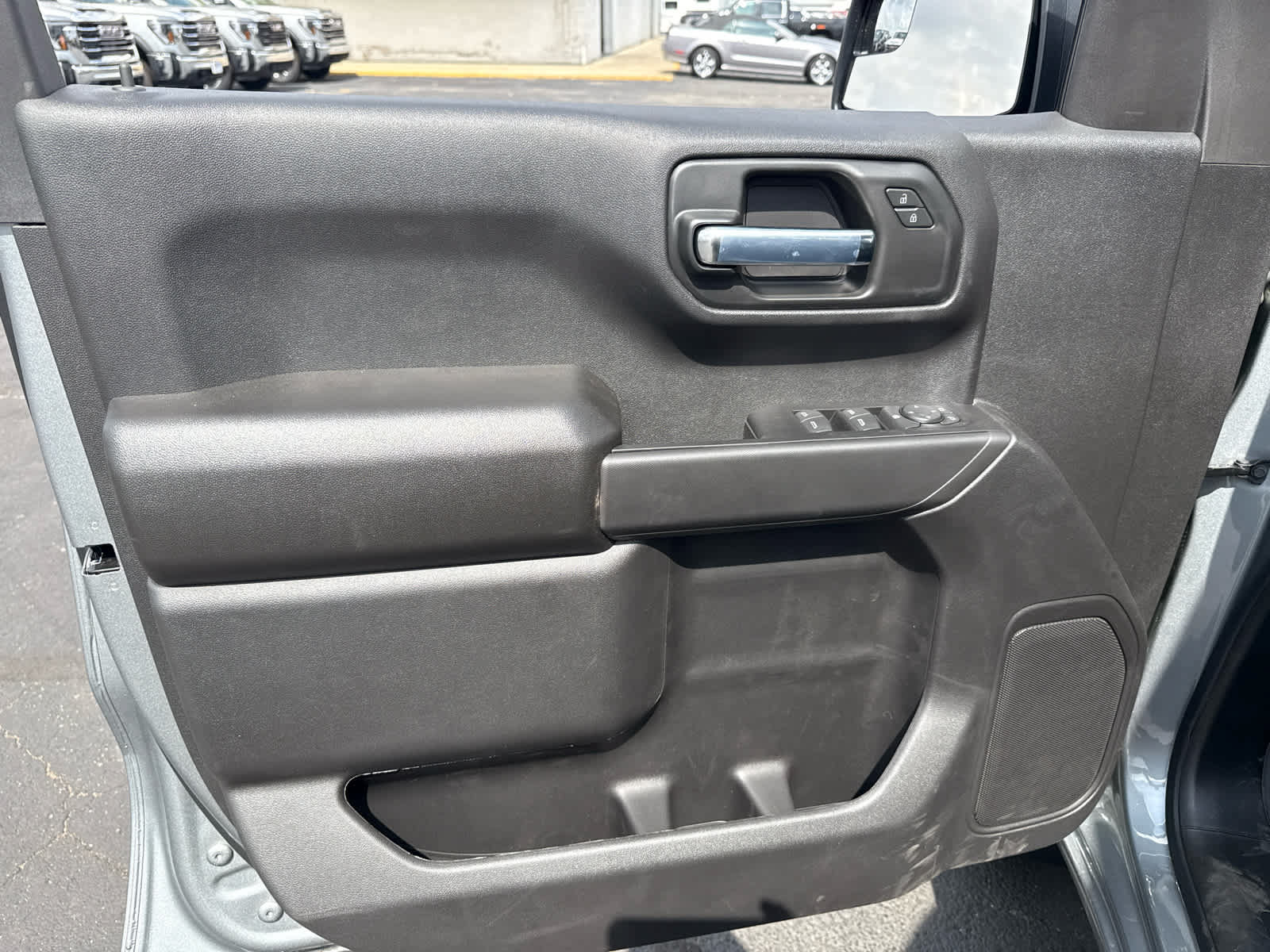 New 2026 Chevrolet Silverado 1500 Custom Trail Boss w/ Turbomax Blackout Package AWD/4WD image 11