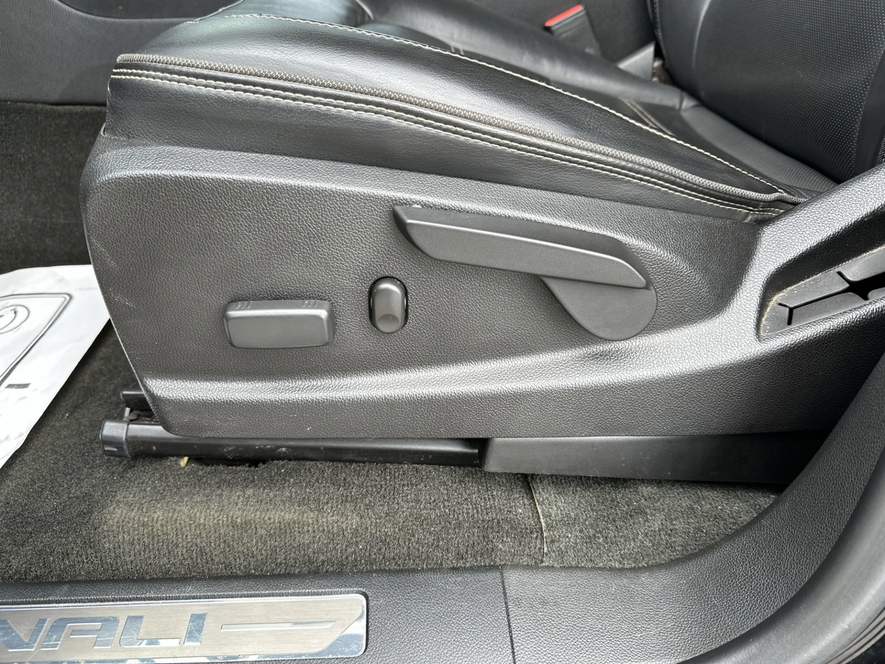 Used 2017 GMC Canyon Denali AWD/4WD image 14