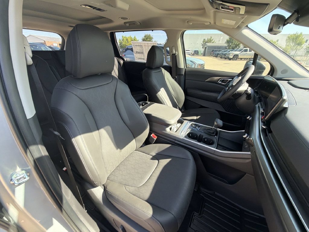 New 2027 Kia Carnival SX w/ Dark Edition Package FWD image 28