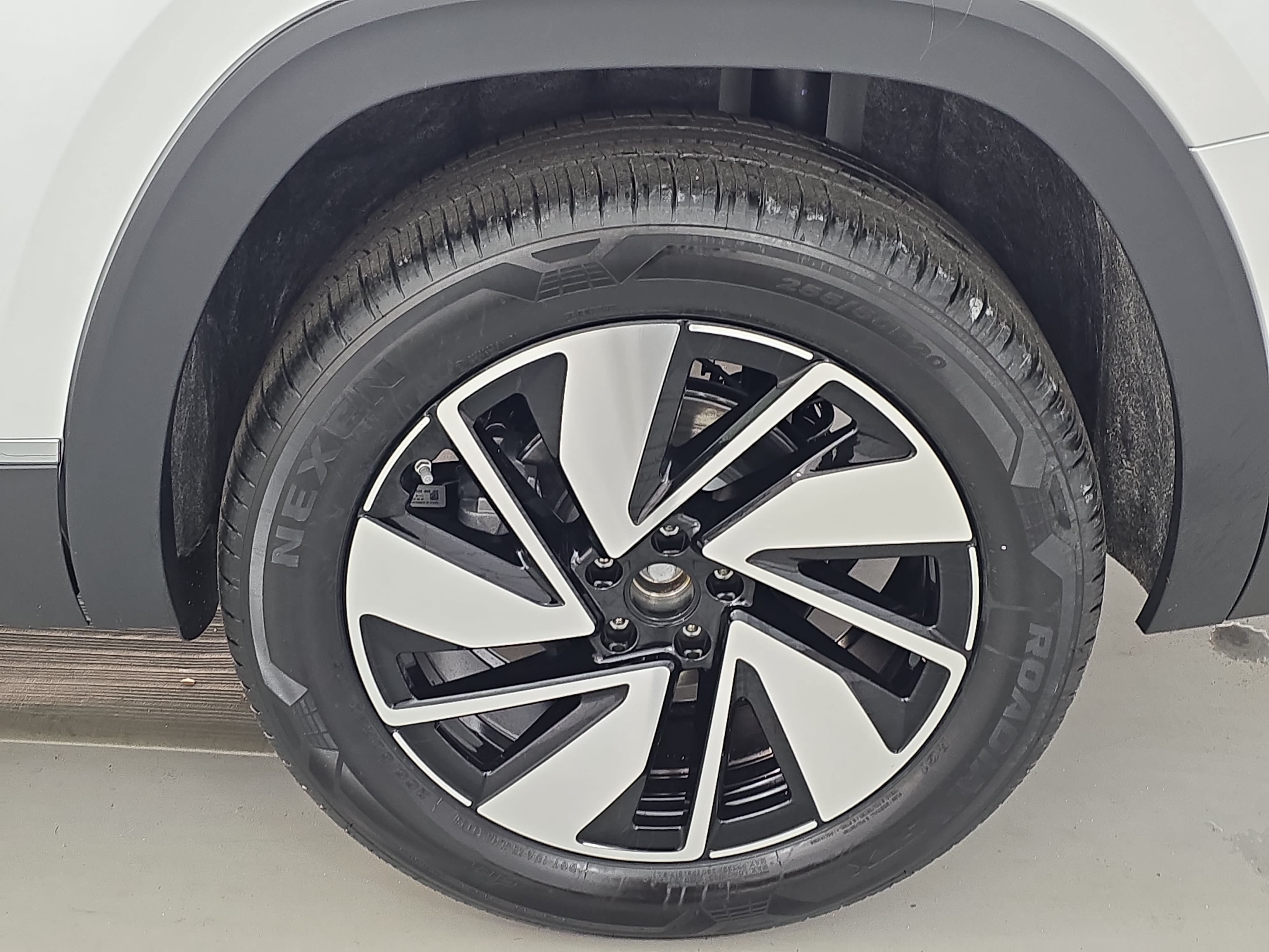 New 2026 Volkswagen Atlas SEL AWD/4WD image 33