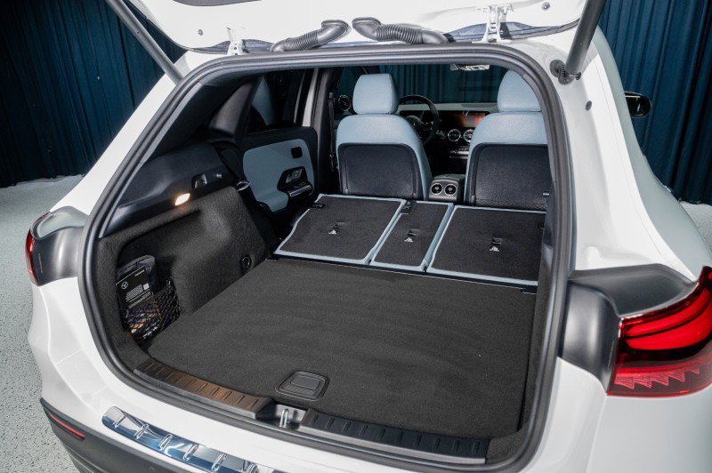 New 2026 Mercedes-Benz GLA 35 AMG 4MATIC image 7