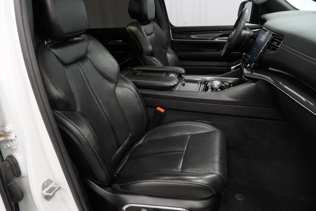 Certified 2023 Jeep Wagoneer 4WD w/ Premium Group I image 46