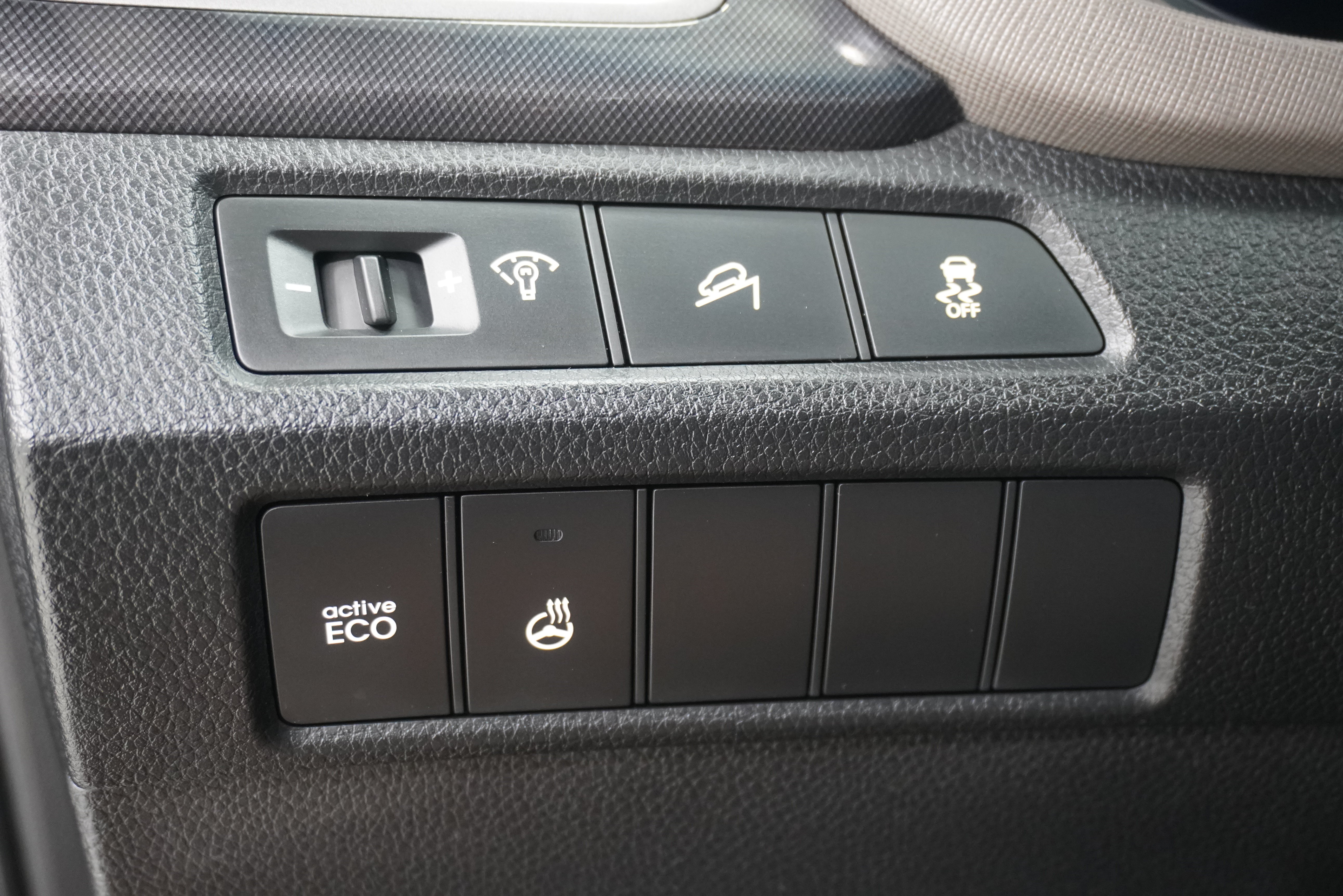 Used 2013 Hyundai Santa Fe Sport w/ Technology Pkg FWD image 24