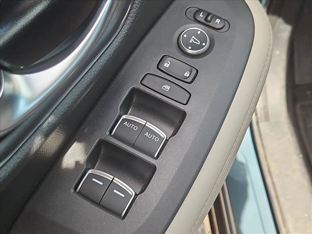 Used 2024 Honda HR-V EX-L image 11