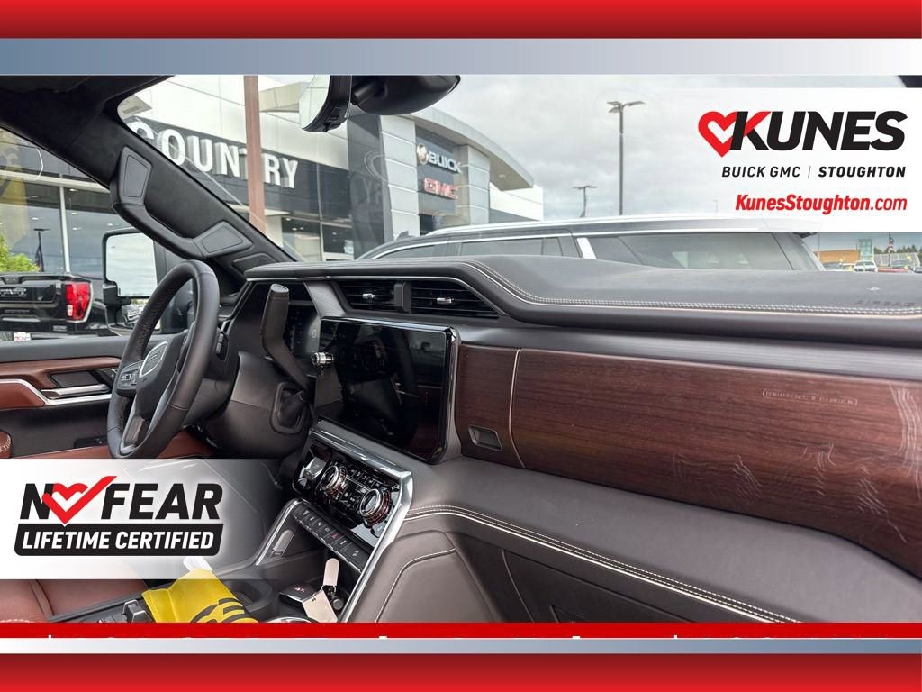 Used 2026 GMC Sierra 3500 Denali Ultimate w/ Snow Plow Prep/Camper Package image 57